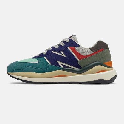 57/40 | New Balance Shoes Light Cliff Grey/Velocity Red - Men
