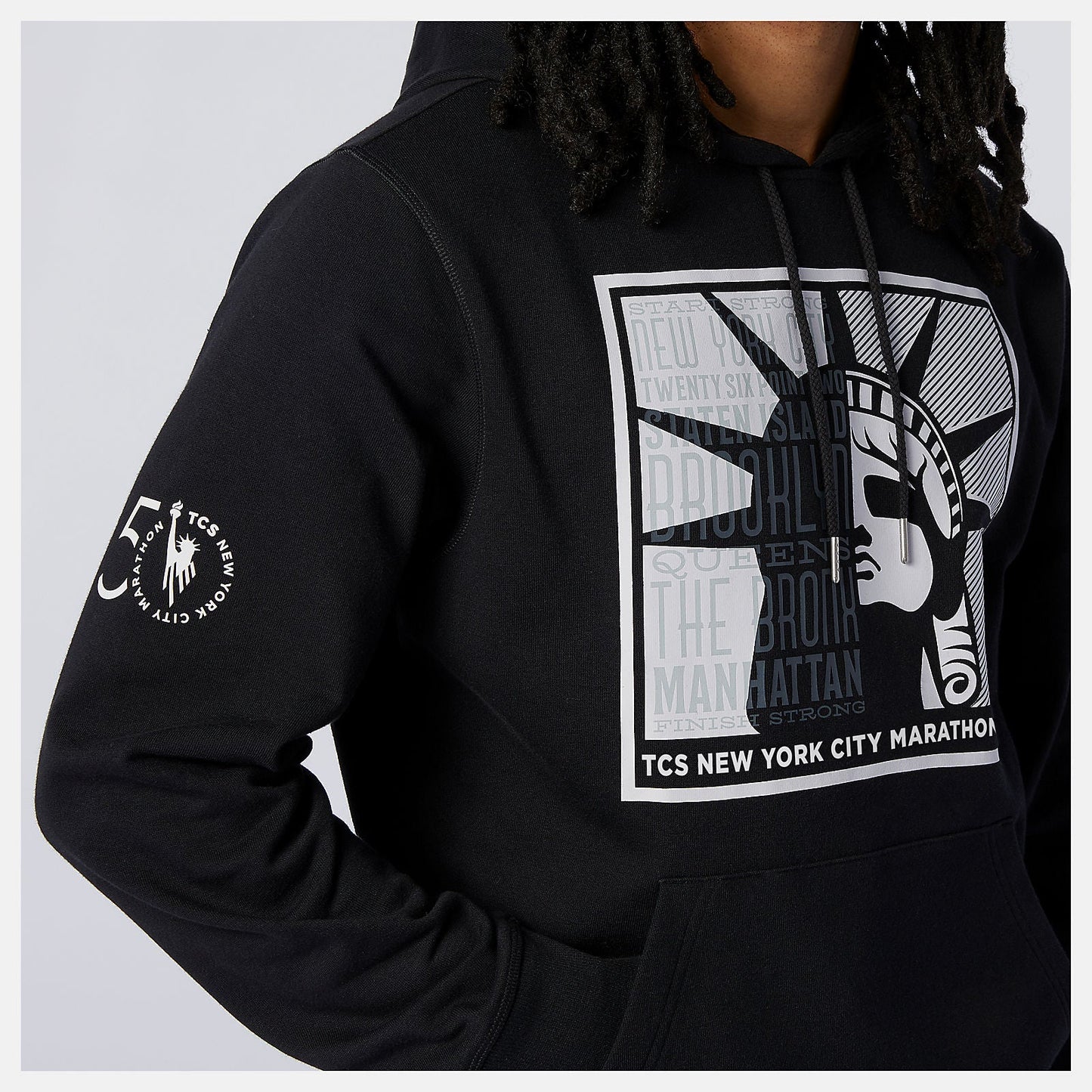 NYC Marathon Essentials Stacked Logo Po Hoodie | New Balance Clothing Black - Men