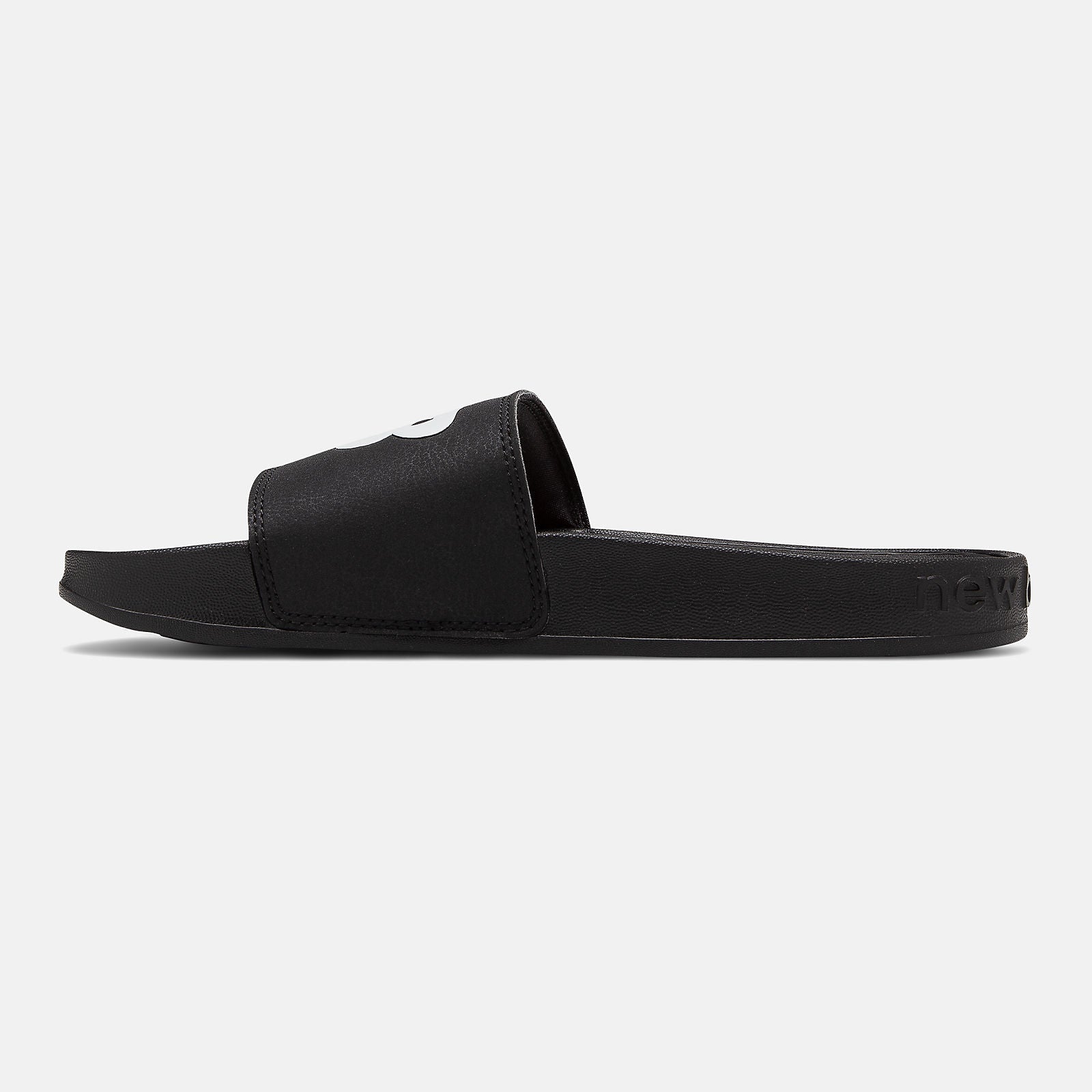 200 | New Balance Shoes Black/White - Women