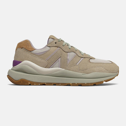 57/40 | New Balance Shoes Incense/Sour Grape - Women