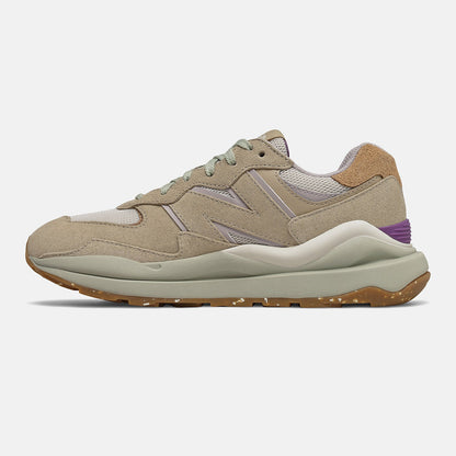 57/40 | New Balance Shoes Incense/Sour Grape - Women