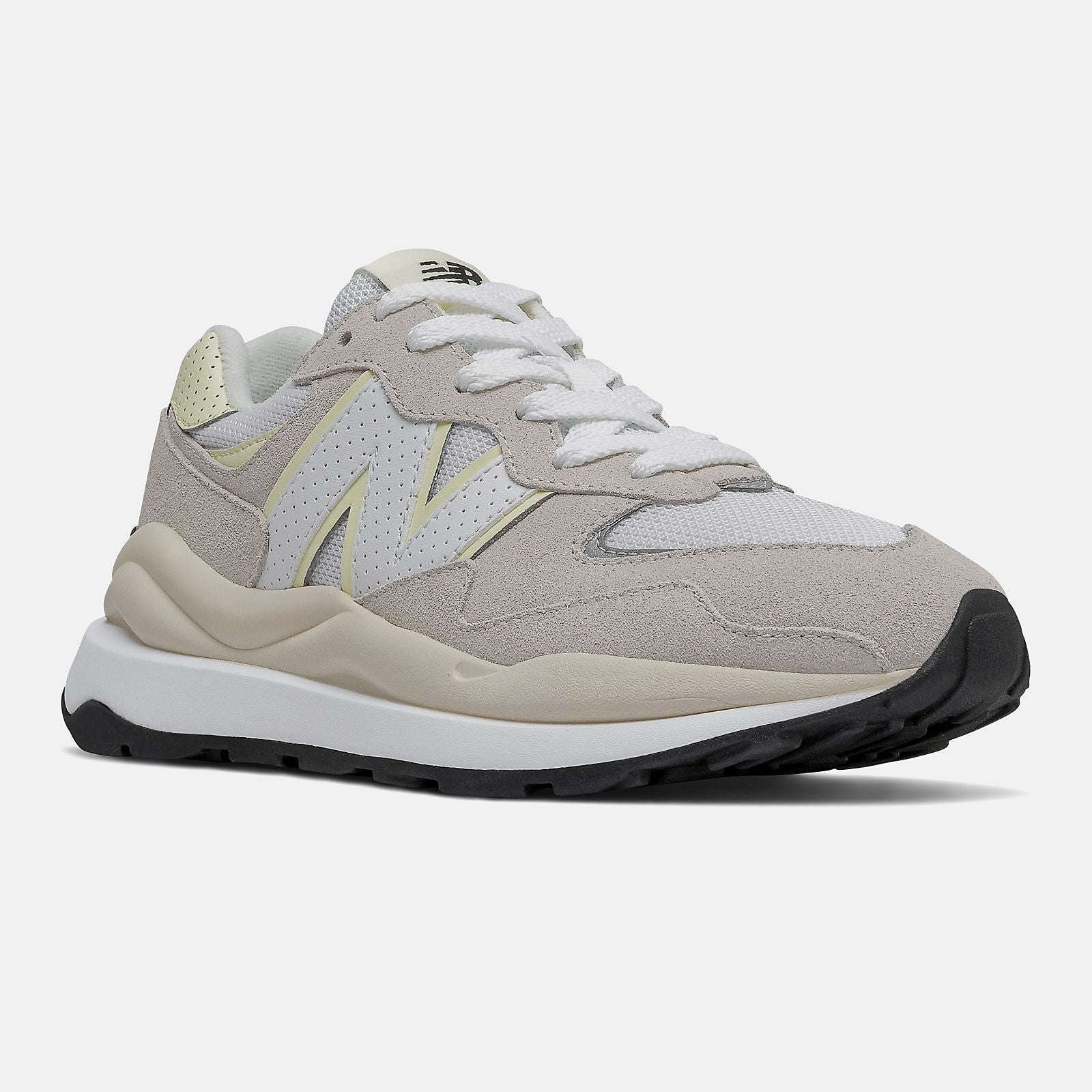 57/40 | New Balance Shoes Gold/Aspen - Women