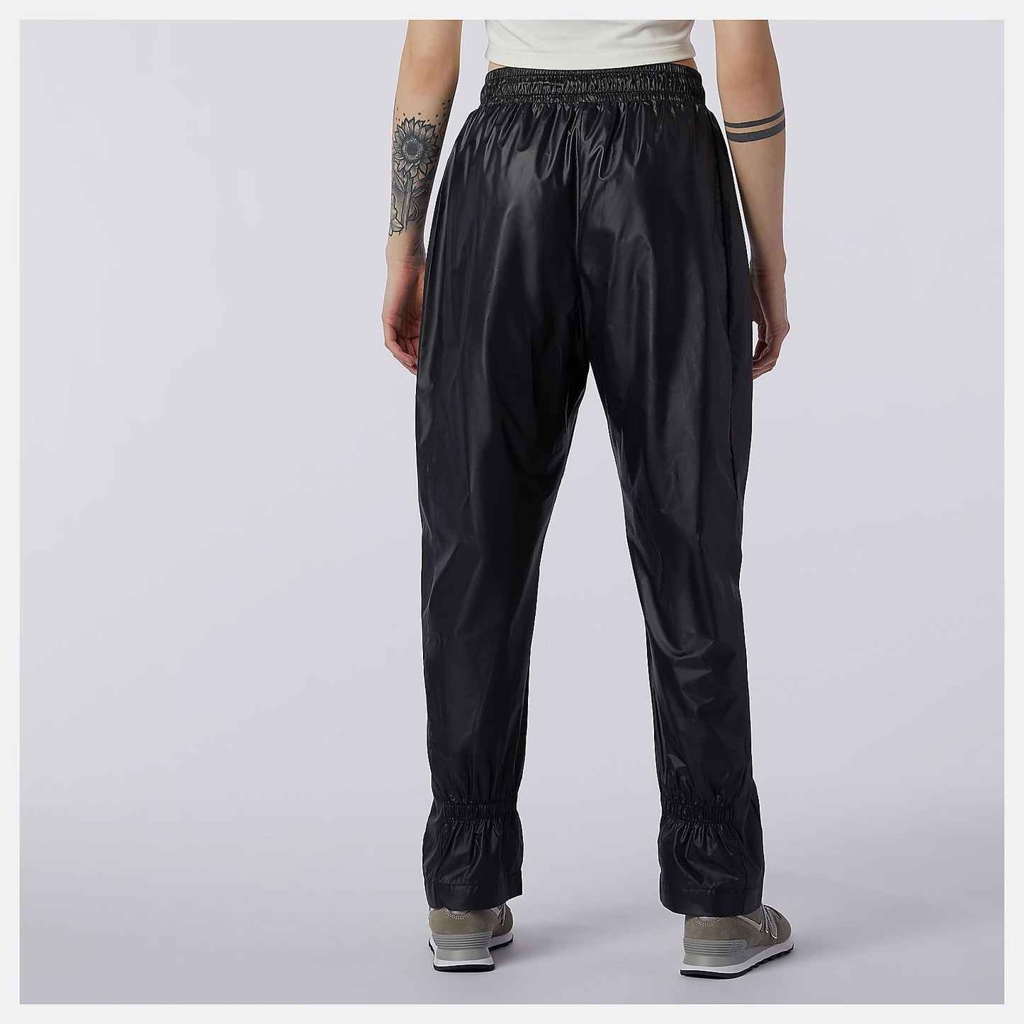 NB Athletics Higher Learning Wind Pant | New Balance Clothing Black - Women