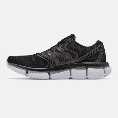 Rubix | New Balance Shoes Black/White - Women
