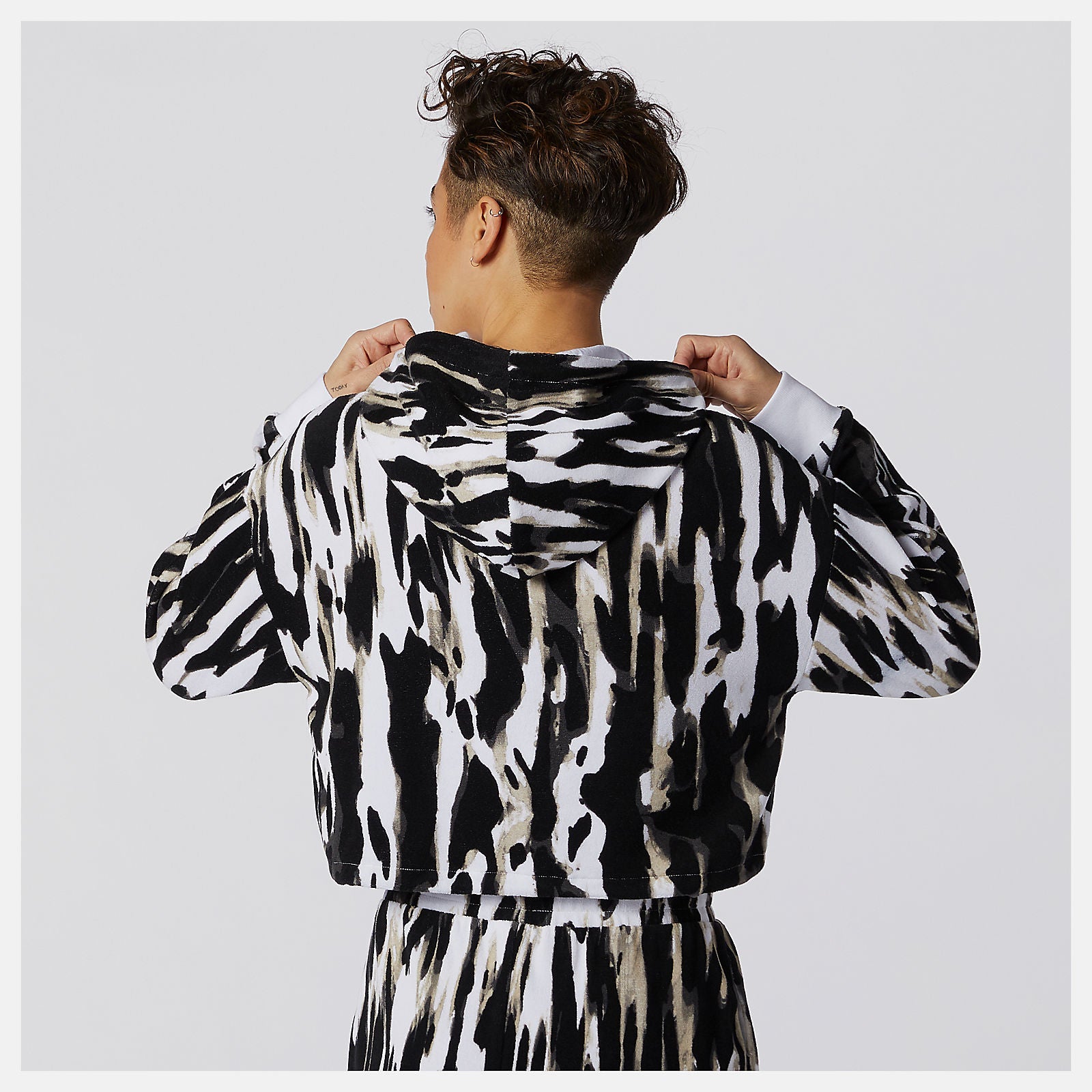 NB Athletics Collide Printed Terry Hoodie | New Balance Clothing White Print - Women